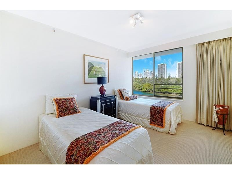 1 Serisier Avenue ‘CONTESSA”, Main Beach QLD 4217