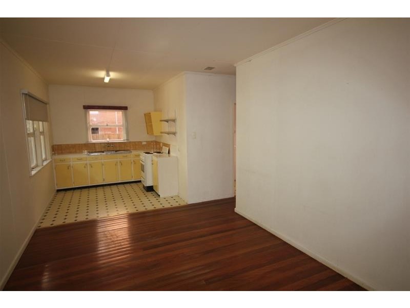 47 Rankin Parade, Main Beach QLD 4217