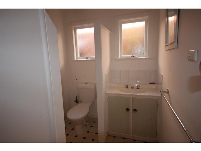 47 Rankin Parade, Main Beach QLD 4217