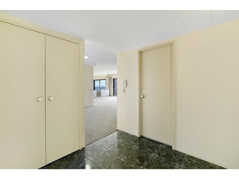 ‘ATLANTIS EAST’ 2 Admiralty Drive, Paradise Waters QLD 4217