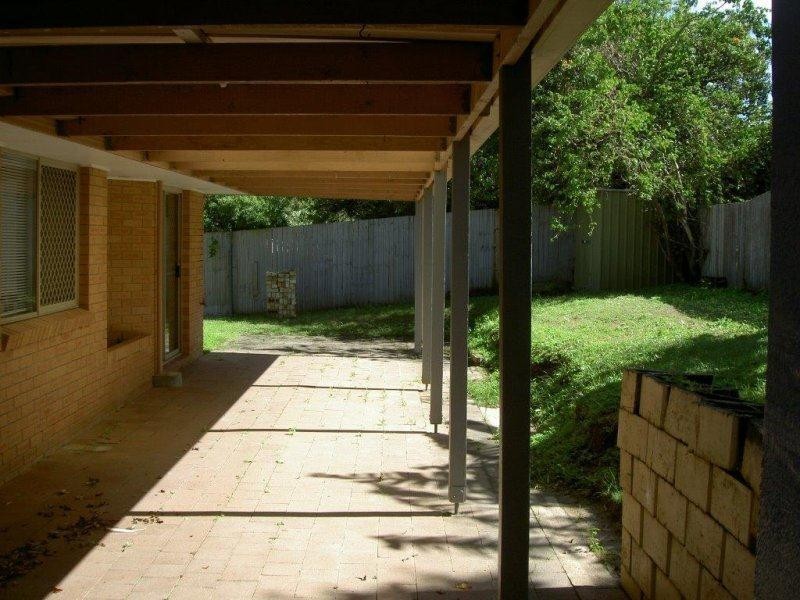 305 Central Street, Arundel QLD 4214