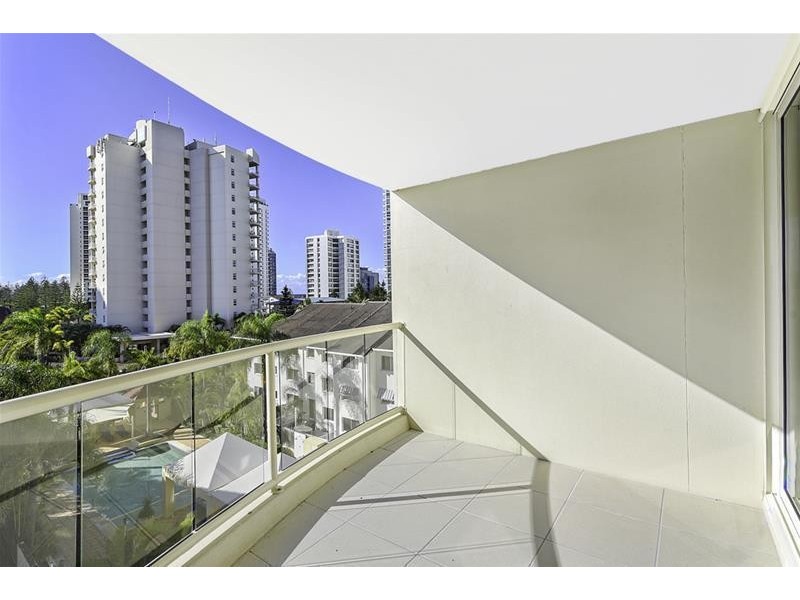 ‘SEYCHELLES’ 5 Cronin Avenue, Main Beach QLD 4217