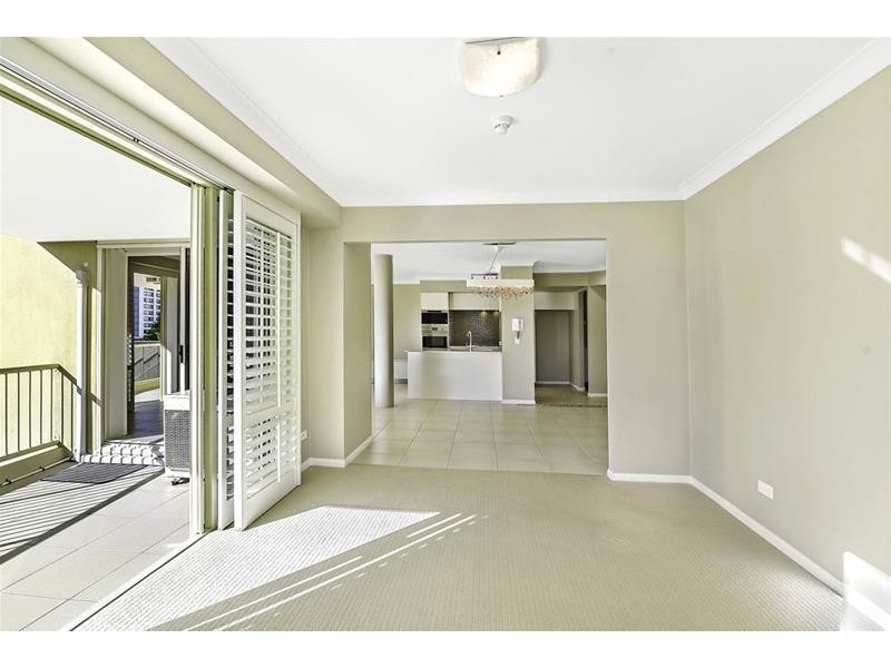 ‘SEYCHELLES’ 5 Cronin Avenue, Main Beach QLD 4217