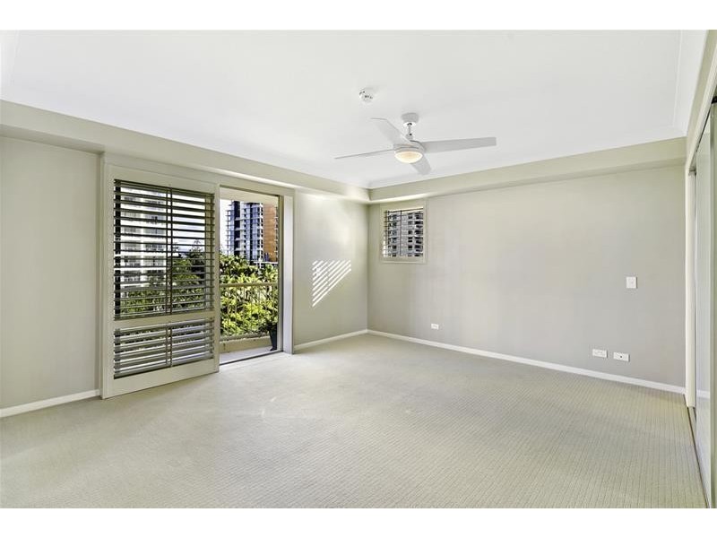 ‘SEYCHELLES’ 5 Cronin Avenue, Main Beach QLD 4217