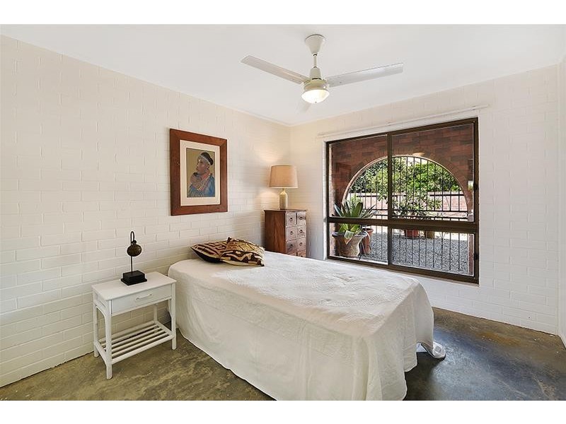 47 Woodroffe Avenue, Main Beach QLD 4217