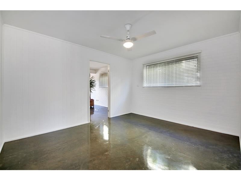 47 Woodroffe Avenue, Main Beach QLD 4217