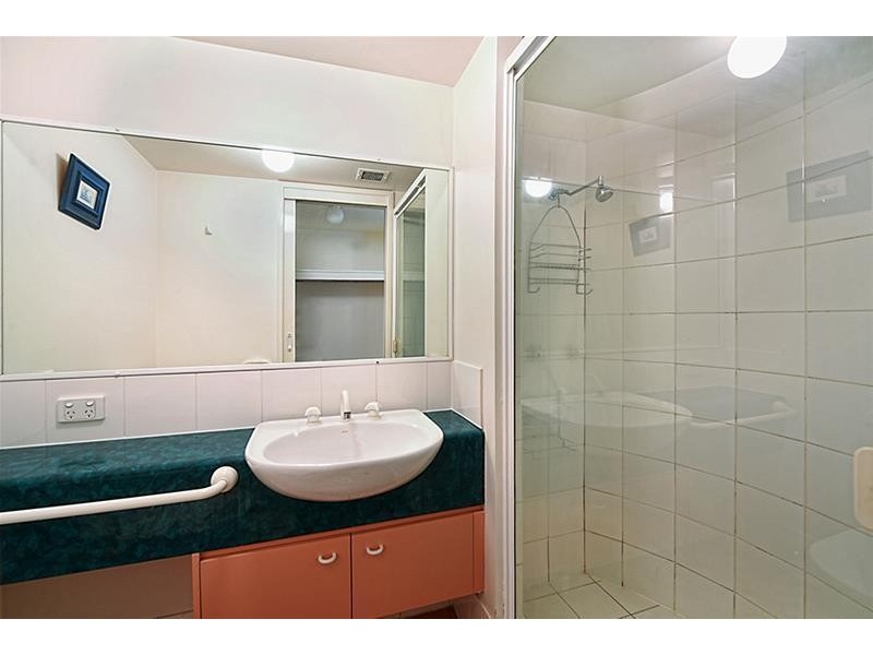 13 Montgomery Avenue ‘MAIN BEACH VIEWS’, Main Beach QLD 4217