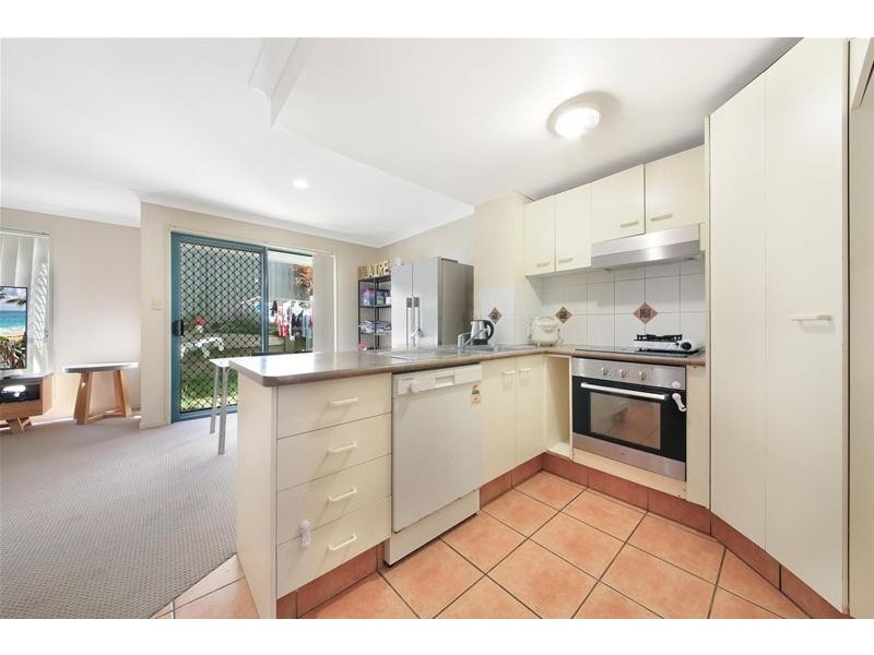 5/105 Pohlman Street, Southport QLD 4215