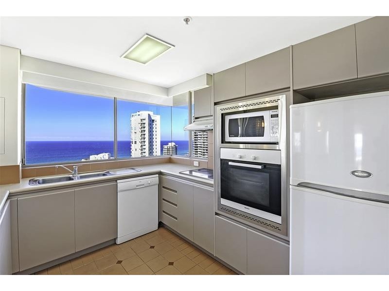 ‘PARK LANE’ 1 Peak Avenue, Main Beach QLD 4217