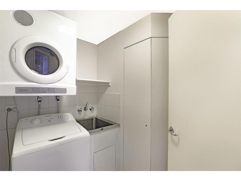 ‘PARK LANE’ 1 Peak Avenue, Main Beach QLD 4217