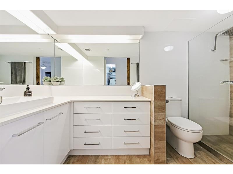 ‘NORFOLK’ 3534 Main Beach Parade, Main Beach QLD 4217