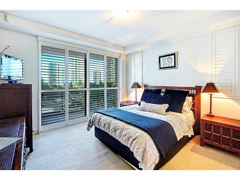 ‘MARQUIS ON MAIN’ 11 Peak Avenue, Main Beach QLD 4217