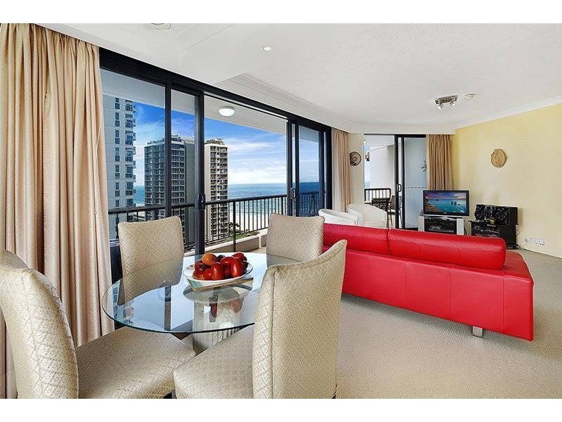 ‘CARRINGTON COURT’ Main Beach Parade, Main Beach QLD 4217