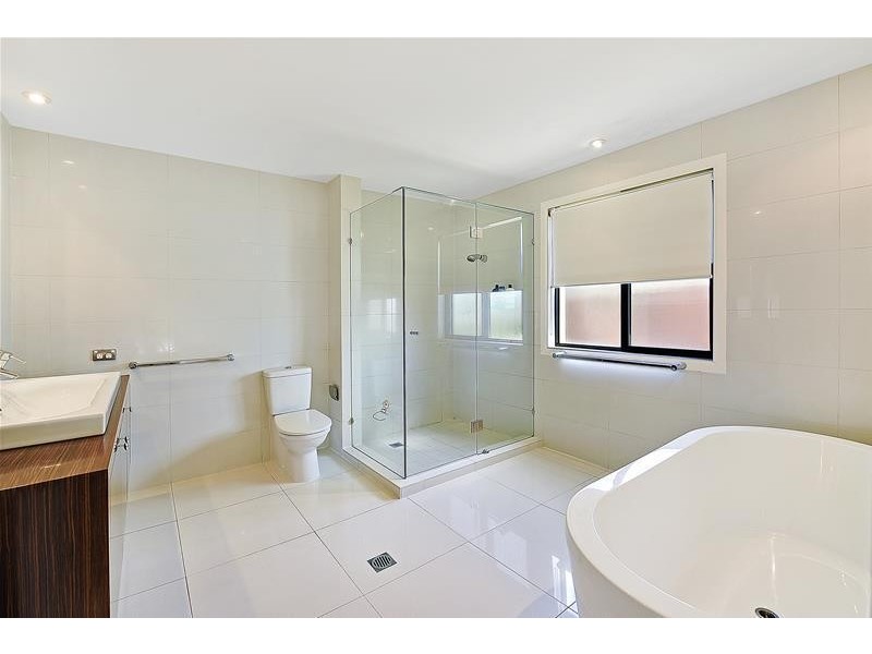 ‘VILLA’ 45 Woodroffe Avenue, Main Beach QLD 4217