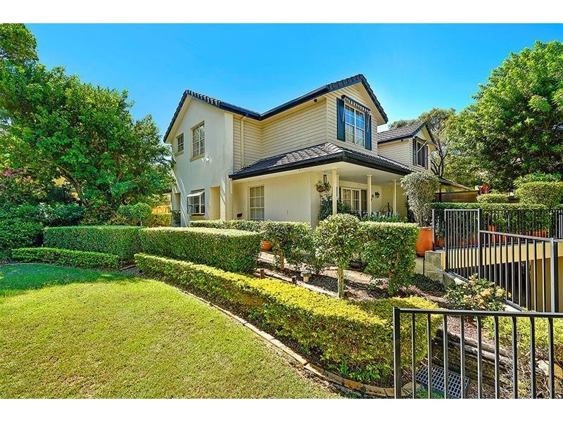 2/41 Winchester Street, Southport QLD 4215