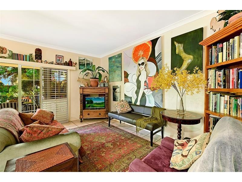 2/41 Winchester Street, Southport QLD 4215