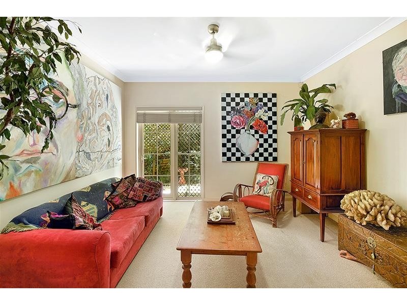 2/41 Winchester Street, Southport QLD 4215