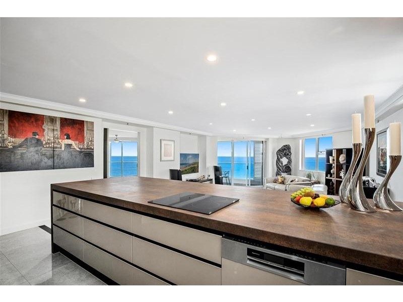 ‘GRAND MARINER’ 12 Commodore Drive, Paradise Waters QLD 4217