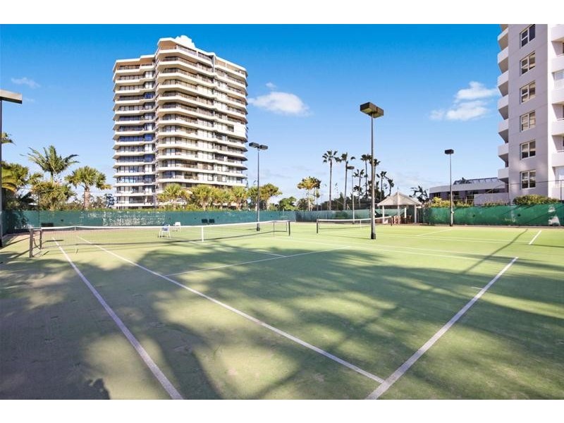 ‘GRAND MARINER’ 12 Commodore Drive, Paradise Waters QLD 4217