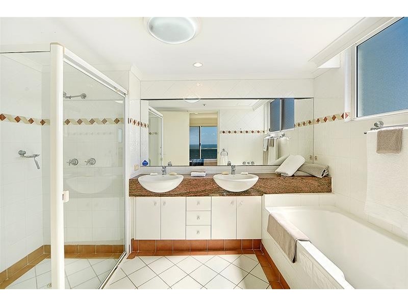 ‘XANADU EAST’ 59 Pacific Street, Main Beach QLD 4217