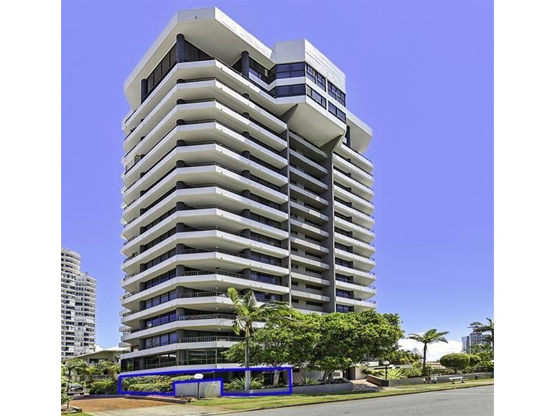 ‘ROYAL SURFRIDER’ Main Beach Parade, Main Beach QLD 4217