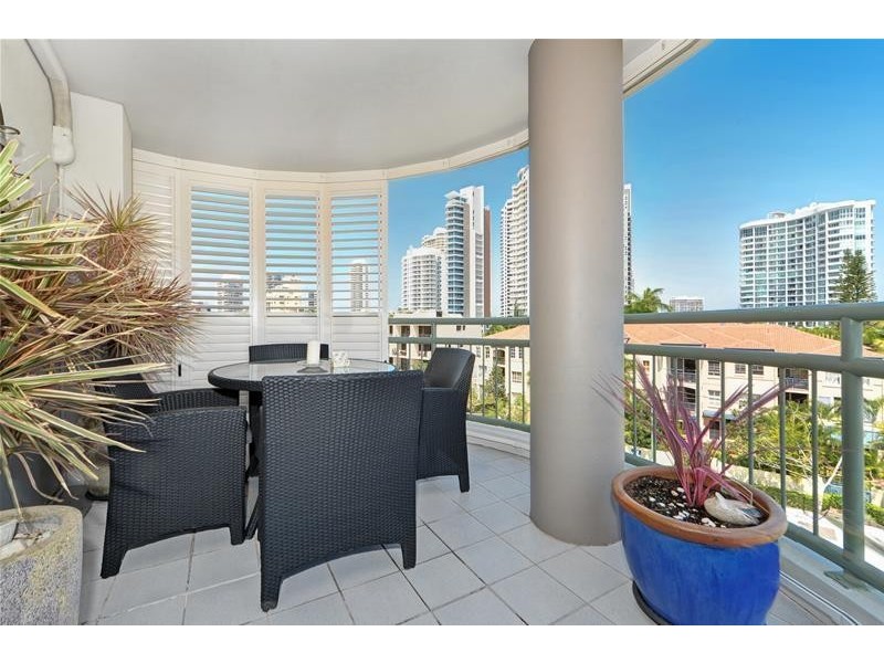 ‘THE MERITON’ 29 Woodroffe  Avenue, Main Beach QLD 4217