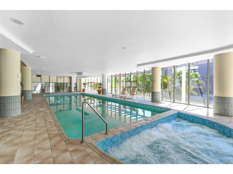 ‘THE MERITON’ 29 Woodroffe  Avenue, Main Beach QLD 4217