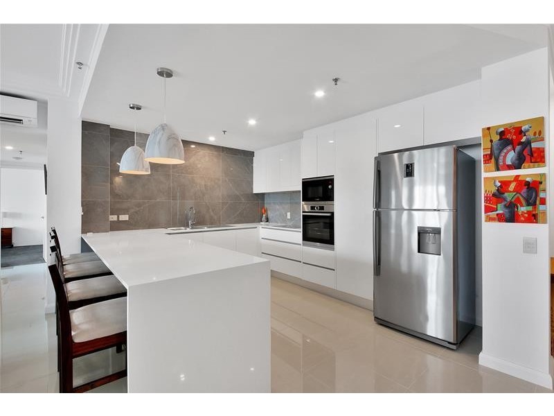 ‘MALIBU’ 3 Tedder Avenue, Main Beach QLD 4217