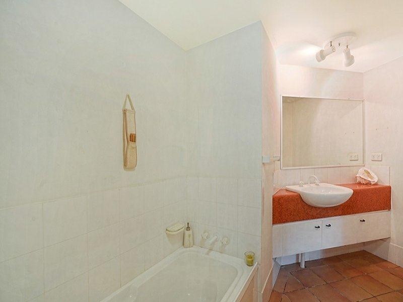 13 Montgomery Avenue ‘MAIN BEACH VIEWS’, Main Beach QLD 4217