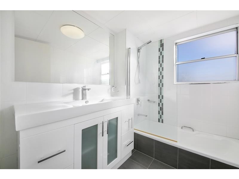 ‘Pacific Plaza’ 142 The Esplanade, Surfers Paradise QLD 4217