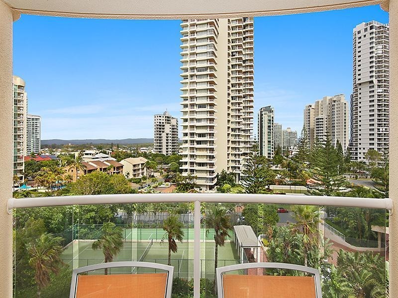 ‘XANADU EAST’ 59 Pacific Street, Main Beach QLD 4217