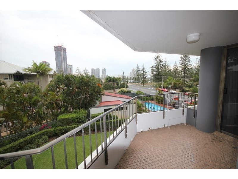 ‘Royal Surfrider’ 36 Main Beach Parade, Main Beach QLD 4217