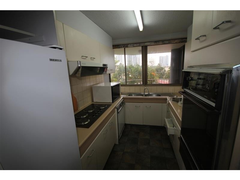 ‘Royal Surfrider’ 36 Main Beach Parade, Main Beach QLD 4217