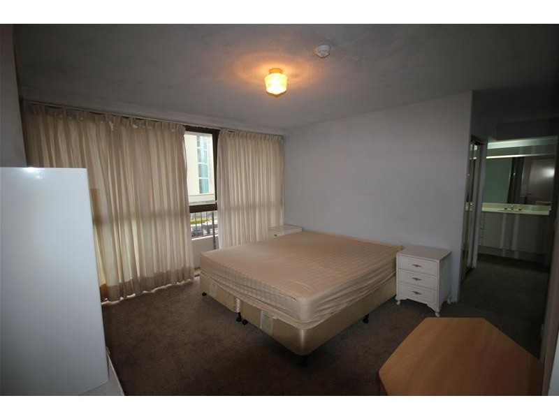 ‘Royal Surfrider’ 36 Main Beach Parade, Main Beach QLD 4217