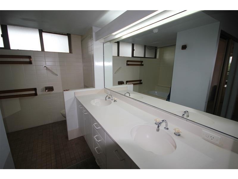 ‘Royal Surfrider’ 36 Main Beach Parade, Main Beach QLD 4217