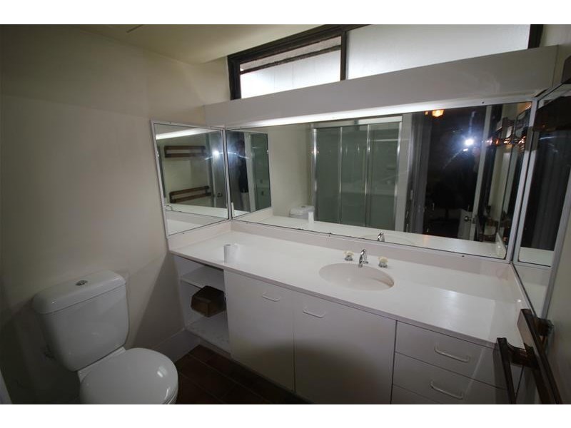 ‘Royal Surfrider’ 36 Main Beach Parade, Main Beach QLD 4217