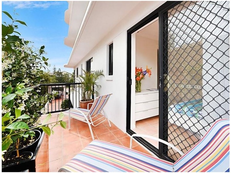 12 Paradise Island, Surfers Paradise QLD 4217