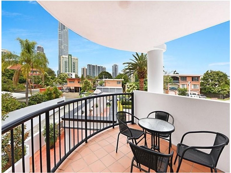 12 Paradise Island, Surfers Paradise QLD 4217