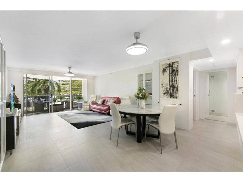 ‘OSCAR ON MAIN’ 1 Hughes Avenue, Main Beach QLD 4217