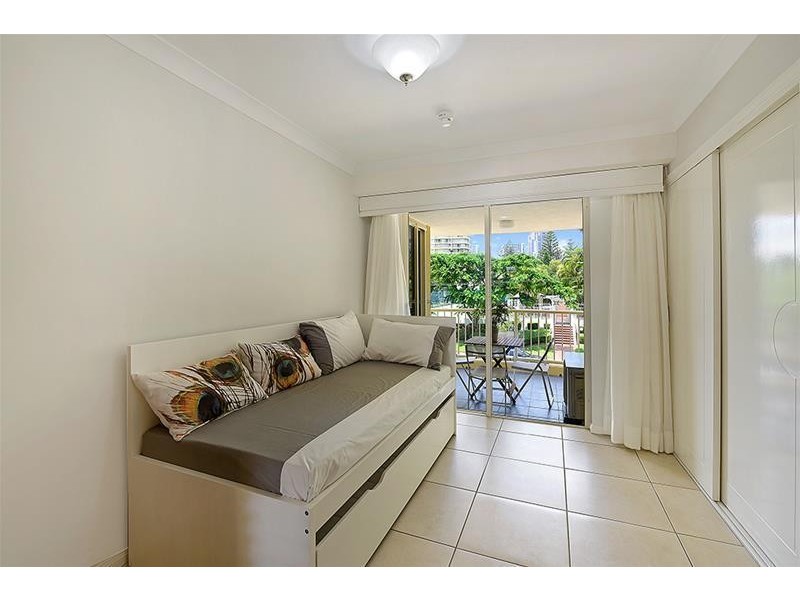 ‘SEYCHELLES’ 5 Cronin Avenue, Main Beach QLD 4217