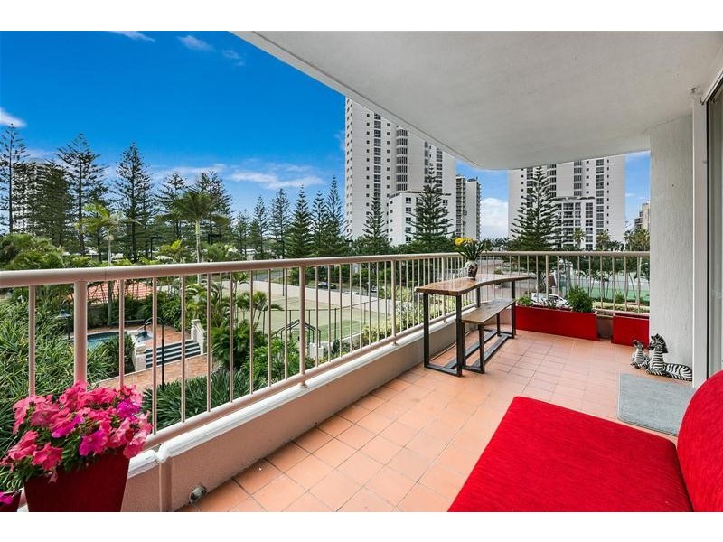 ‘PARK LANE’ 1 Peak Avenue, Main Beach QLD 4217