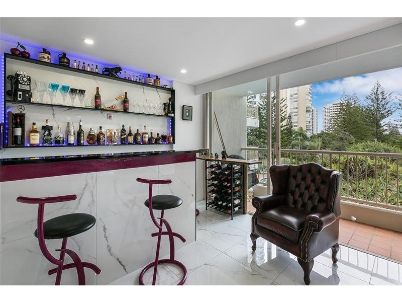 ‘PARK LANE’ 1 Peak Avenue, Main Beach QLD 4217