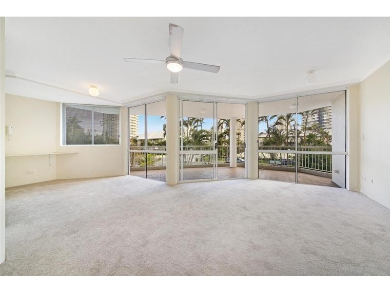 ‘The Decks’ 6 Breaker Street, Main Beach QLD 4217