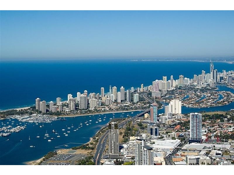 ‘The Decks’ 6 Breaker Street, Main Beach QLD 4217