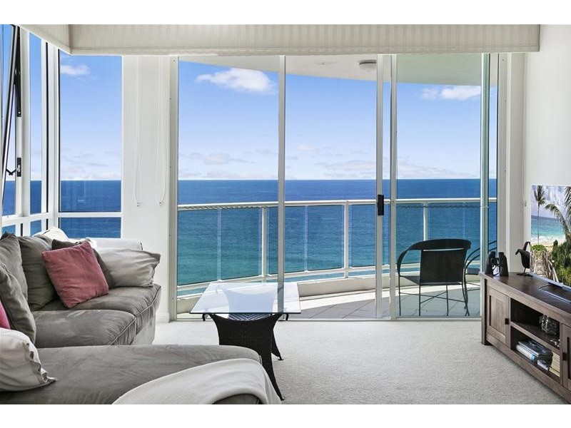 ‘PACIFIC VIEWS’ 5 Woodroffe Avenue, Main Beach QLD 4217