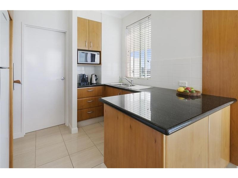 ‘PACIFIC VIEWS’ 5 Woodroffe Avenue, Main Beach QLD 4217