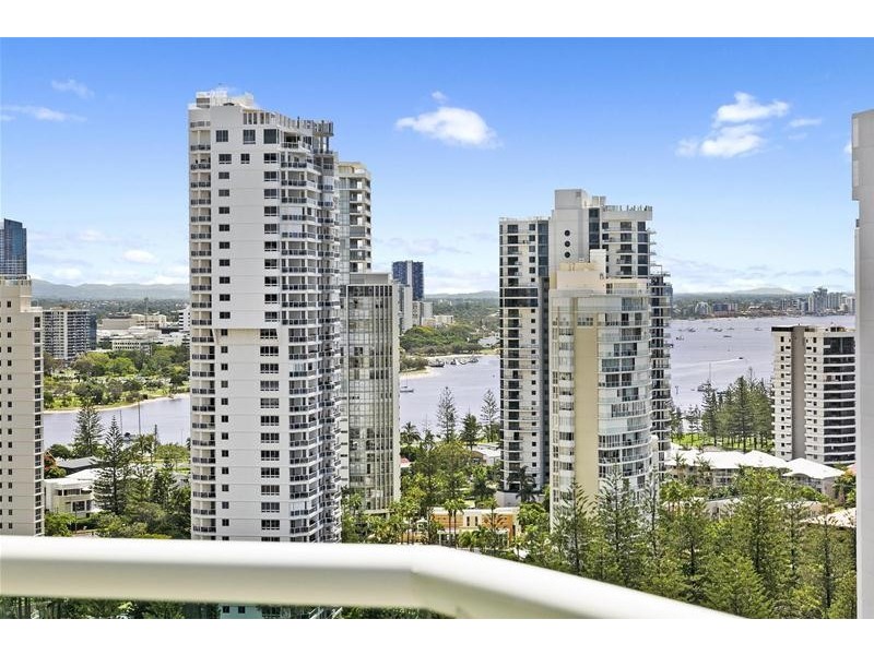 ‘PACIFIC VIEWS’ 5 Woodroffe Avenue, Main Beach QLD 4217