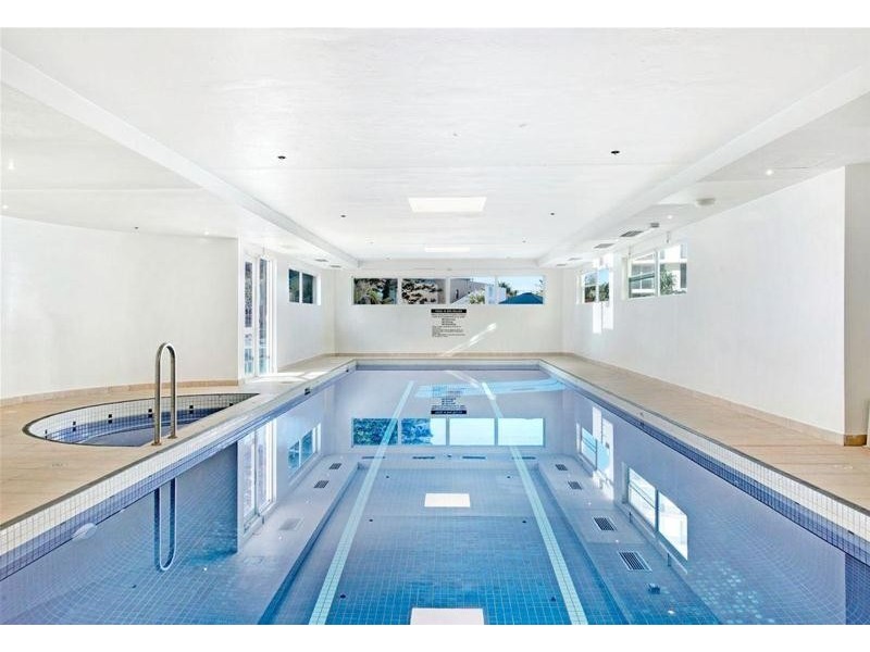 ‘PACIFIC VIEWS’ 5 Woodroffe Avenue, Main Beach QLD 4217