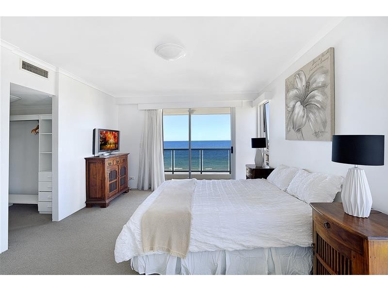 ‘XANADU EAST’, 59 Pacific  Street, Main Beach QLD 4217