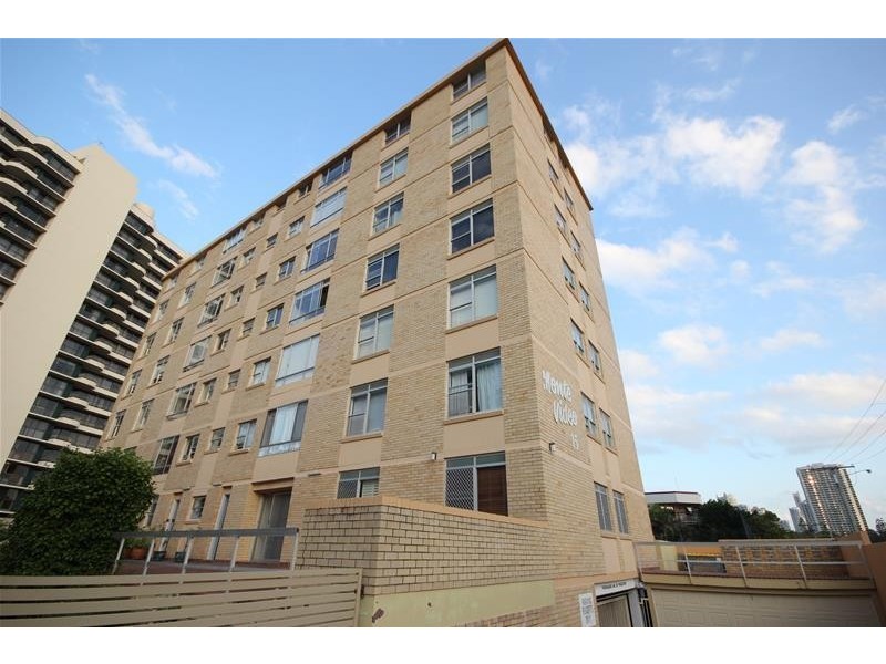 ‘Monte Video’ 15 Pacific Street, Main Beach QLD 4217